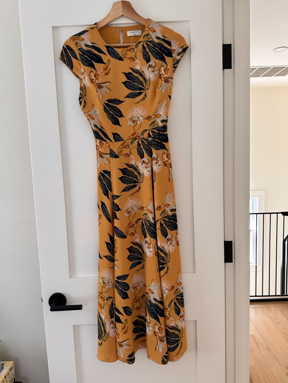 Aritzia Babaton Yellow Floral Midi Dress